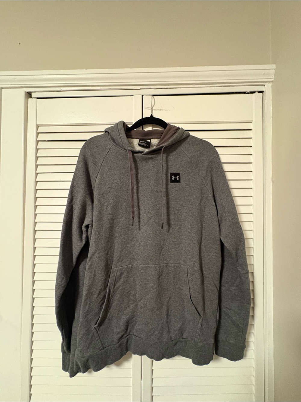 Under Armor Men's Gray Pullover Hoodie